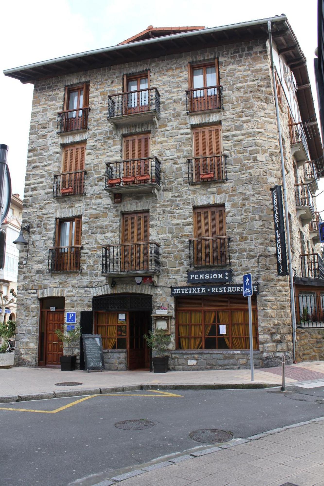 Pension Lagunak Zarautz Exterior photo