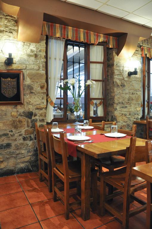 Pension Lagunak Zarautz Exterior photo