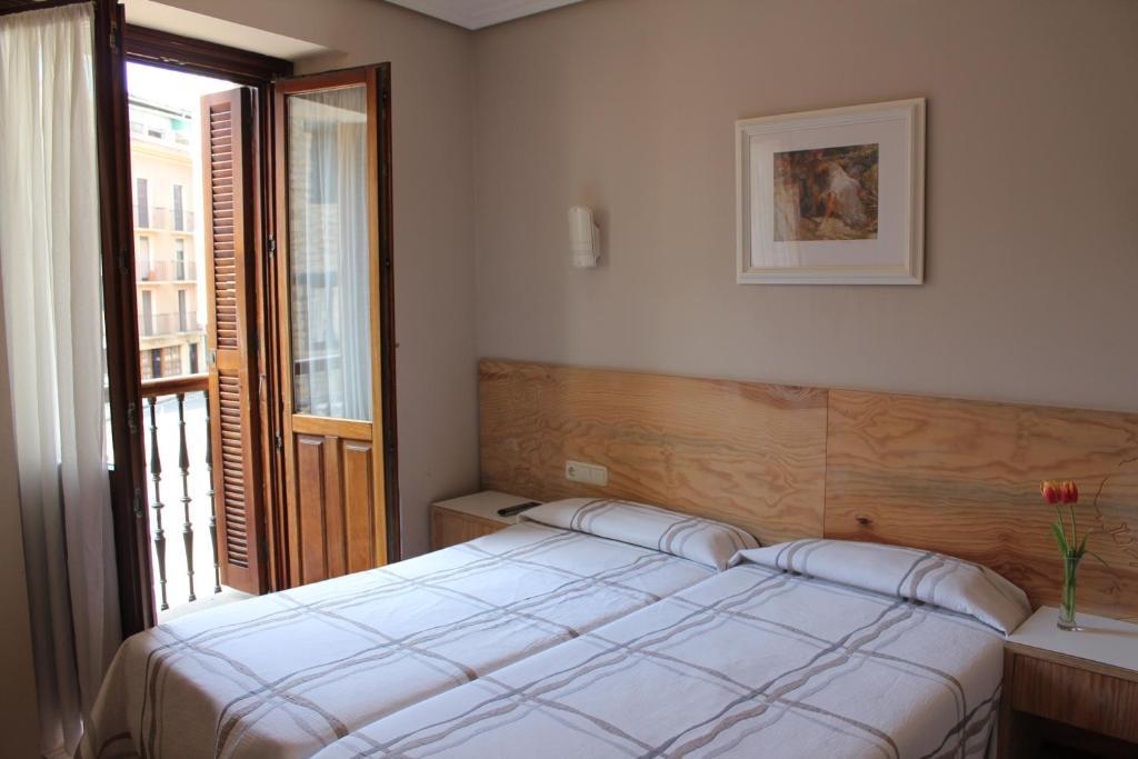 Pension Lagunak Zarautz Room photo