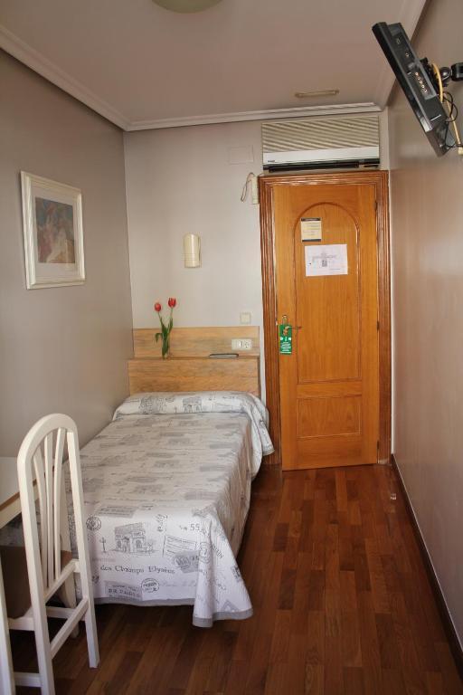 Pension Lagunak Zarautz Room photo